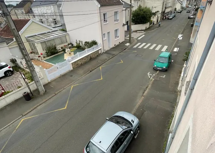 T3 Centre 5mn Du Tramway 公寓